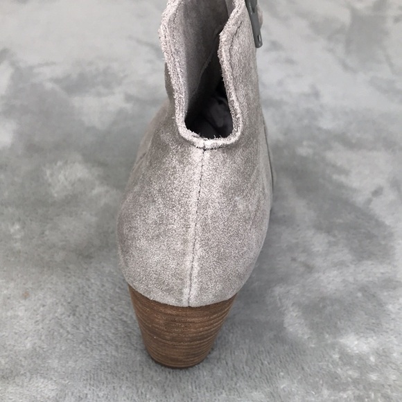 Diba Slouchy Gray Suede Heeled Booties Size 6 New - Picture 10 of 11